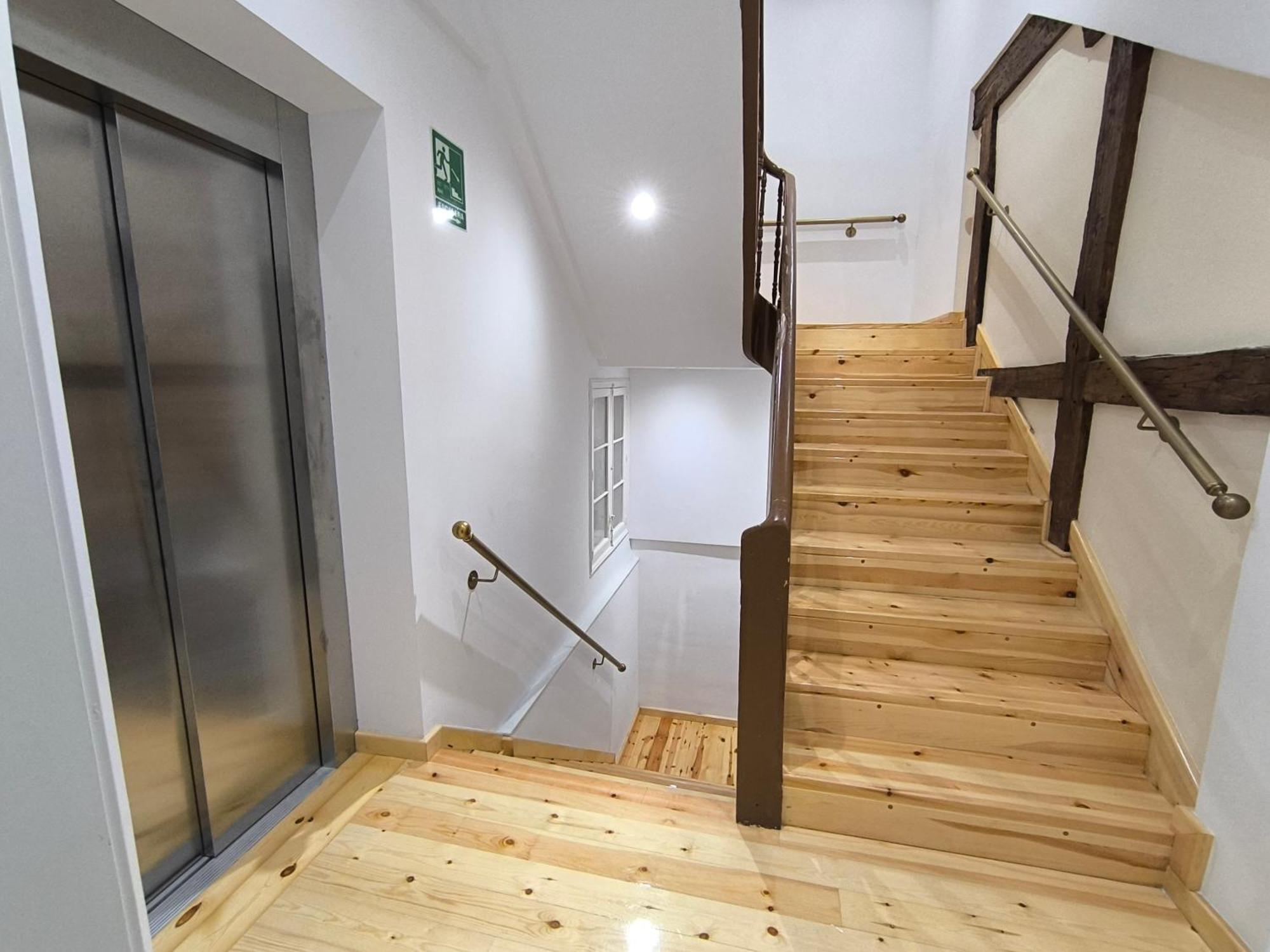 Insidehome Ciudad Del Cine Valladolid Luaran gambar