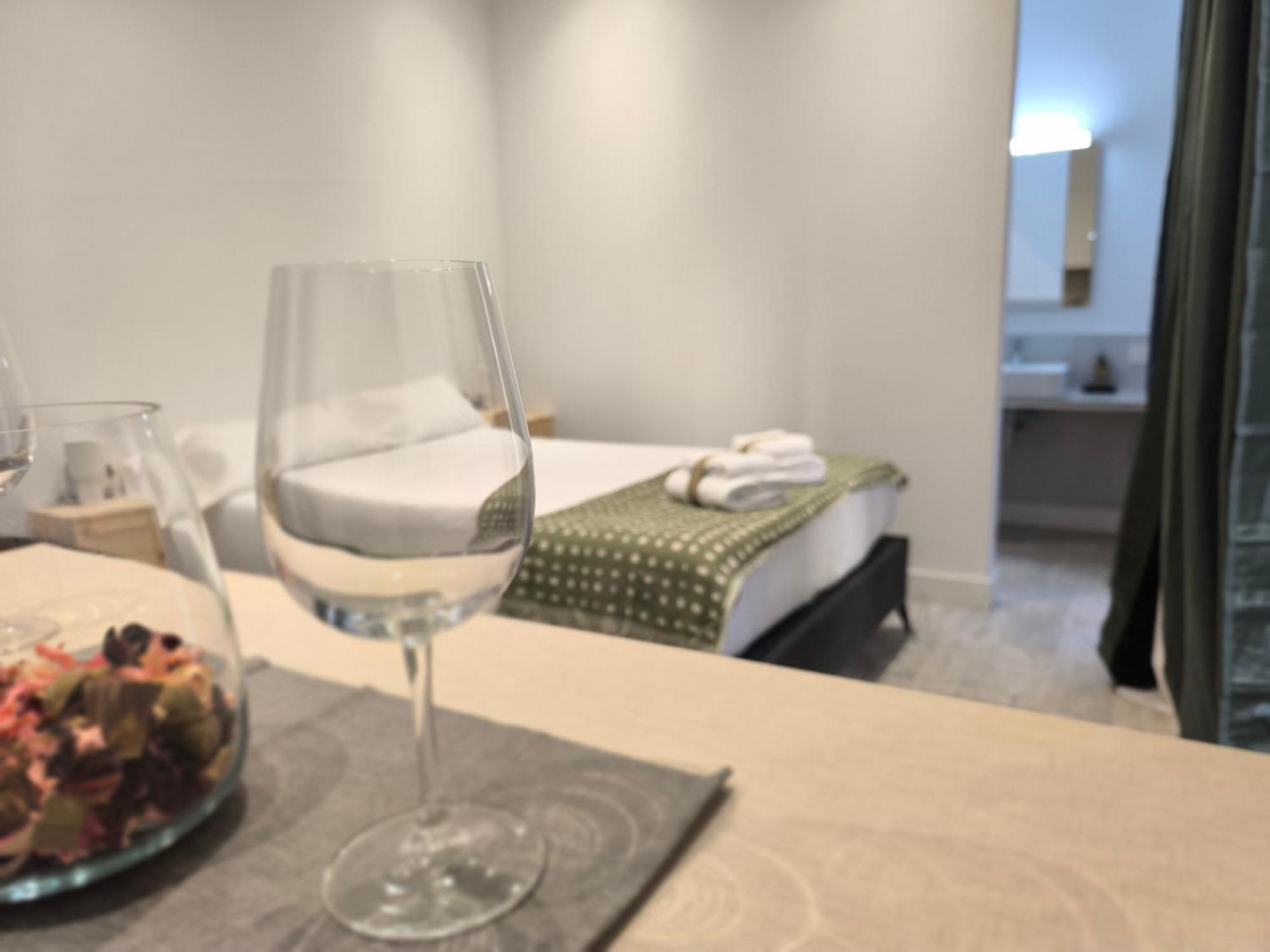 Insidehome Ciudad Del Cine Valladolid Luaran gambar