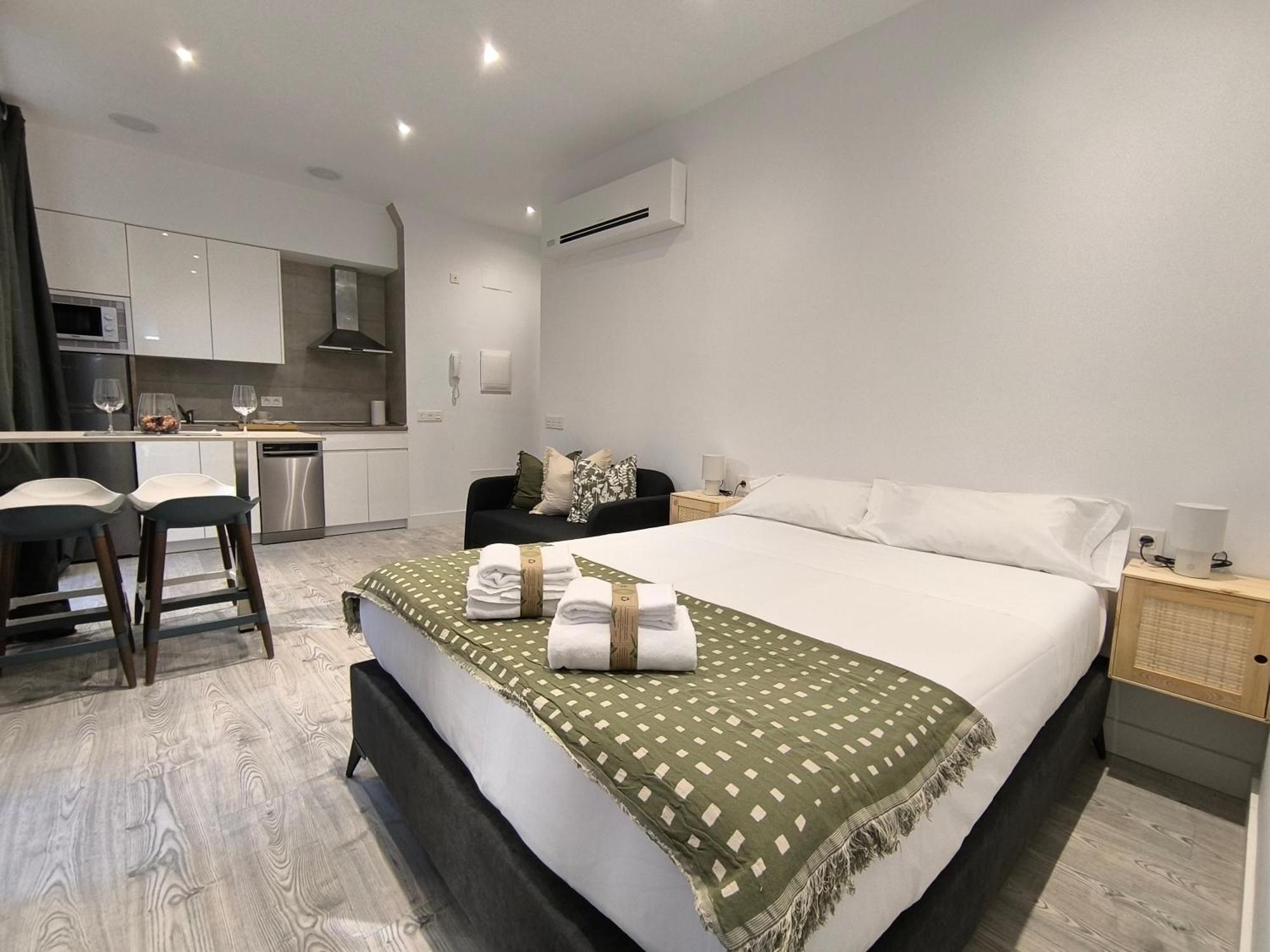 Insidehome Ciudad Del Cine Valladolid Luaran gambar