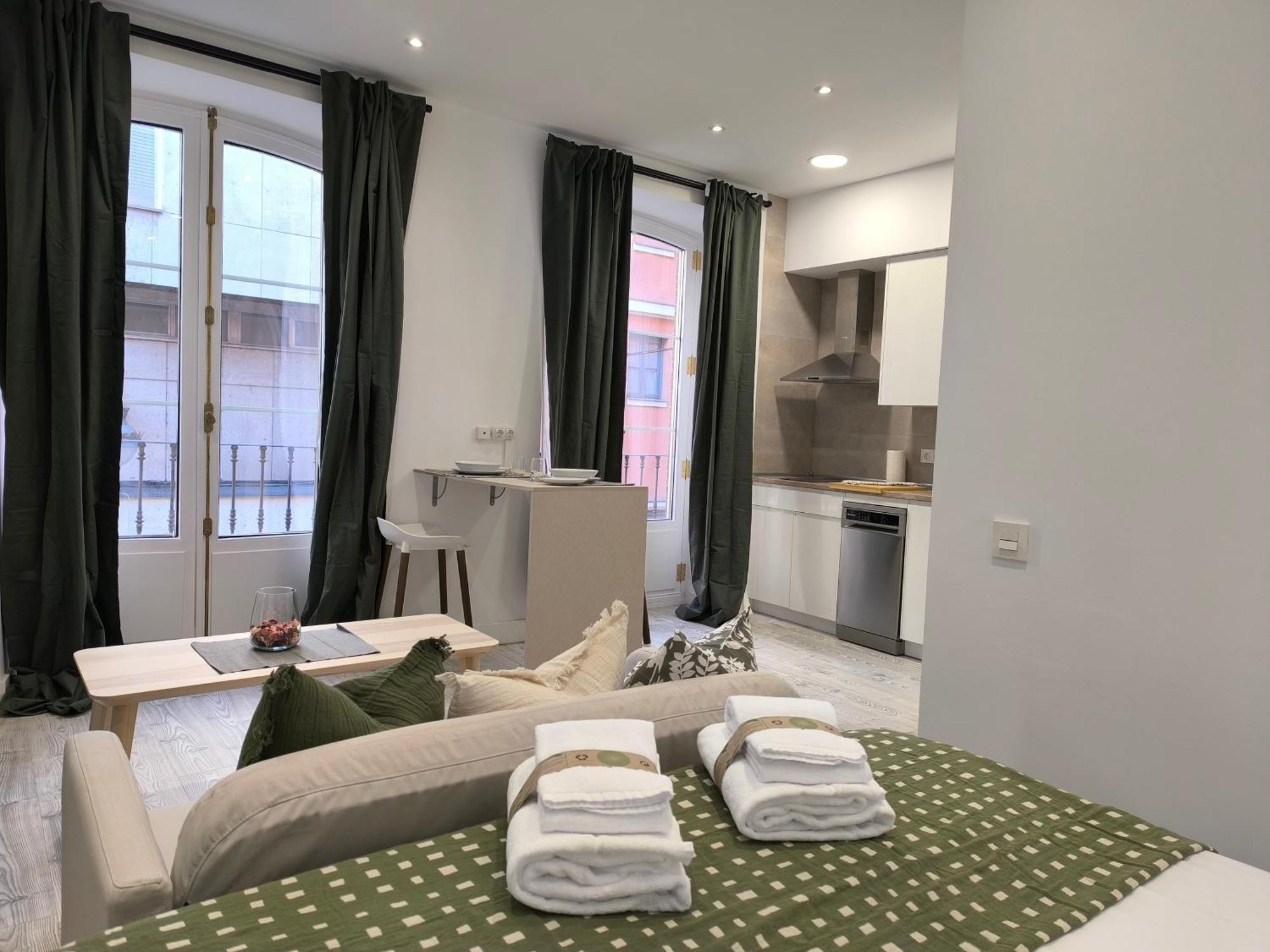 Insidehome Ciudad Del Cine Valladolid Luaran gambar